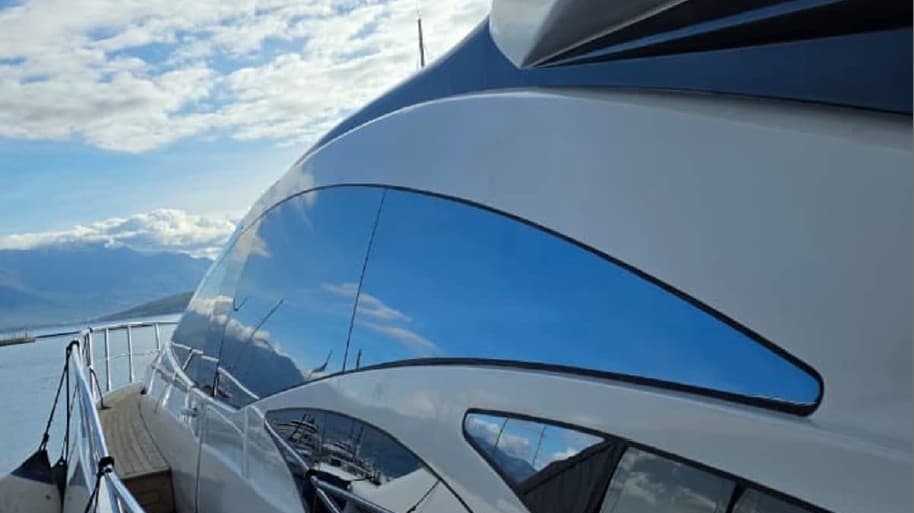 Azimut 86S view 5