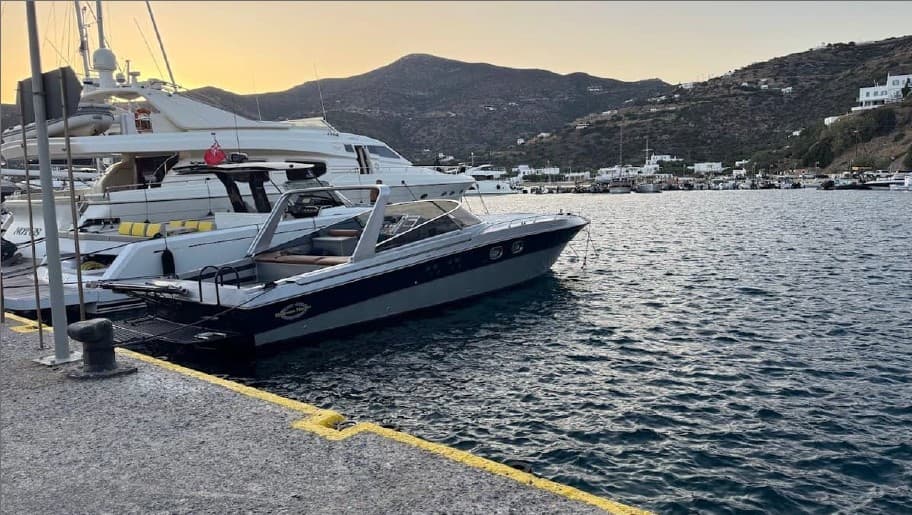 Magnum Marine 40