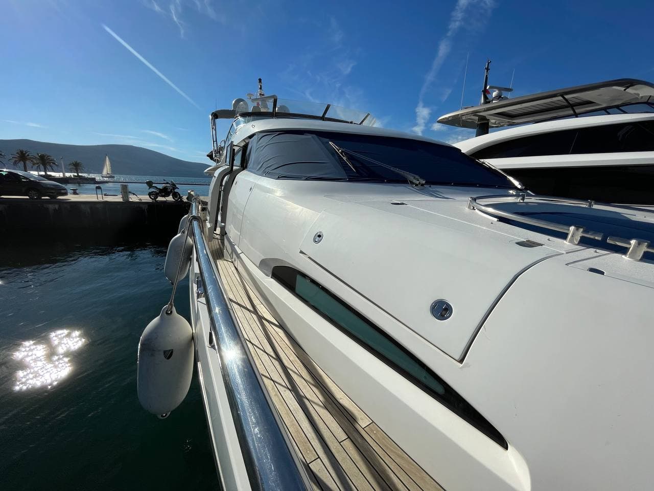 Fairline Squadron 78 view 31