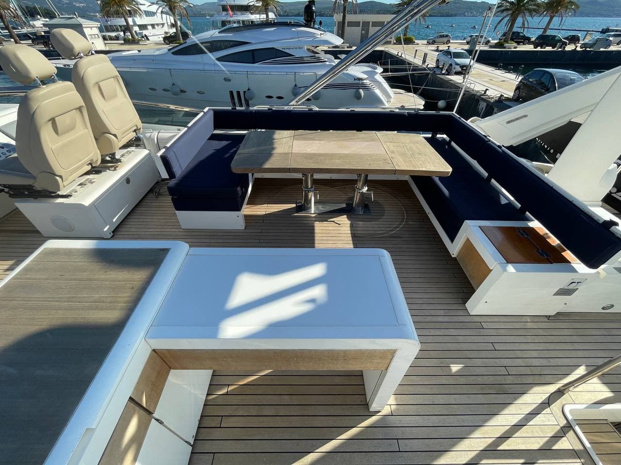 Fairline Squadron 78 view 39