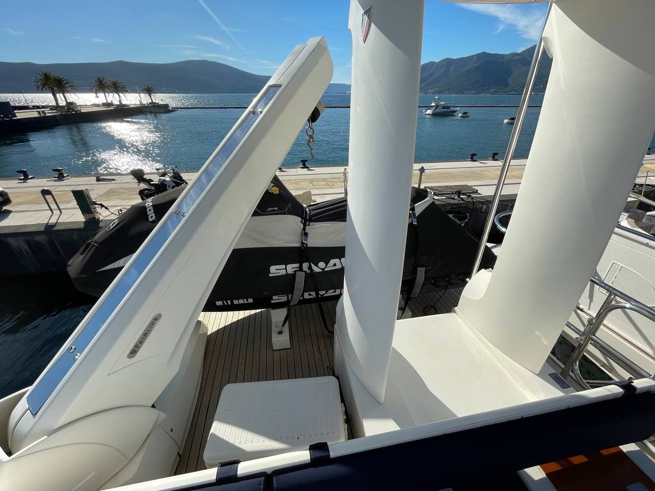 Fairline Squadron 78 view 45