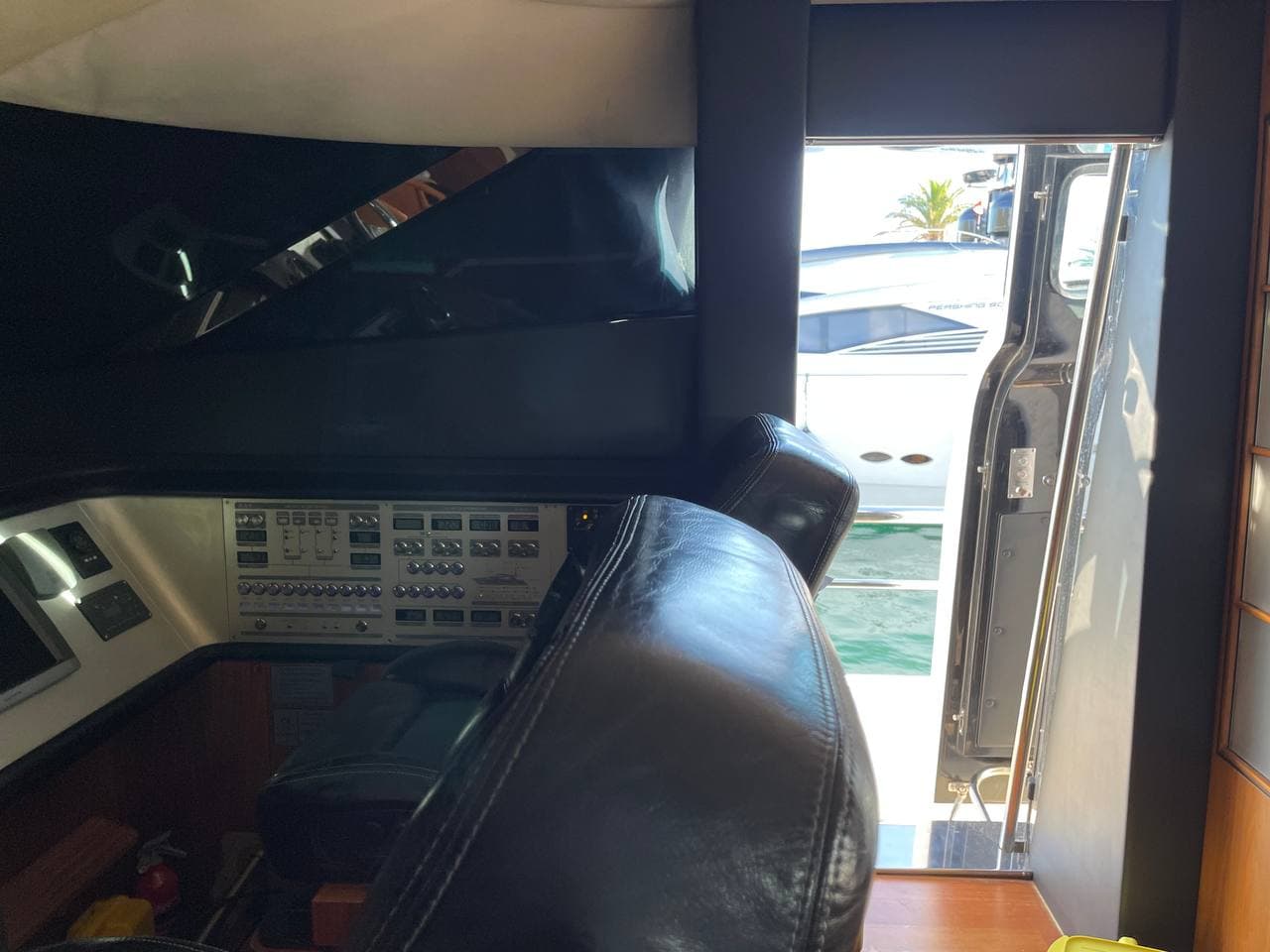 Fairline Squadron 78 view 63