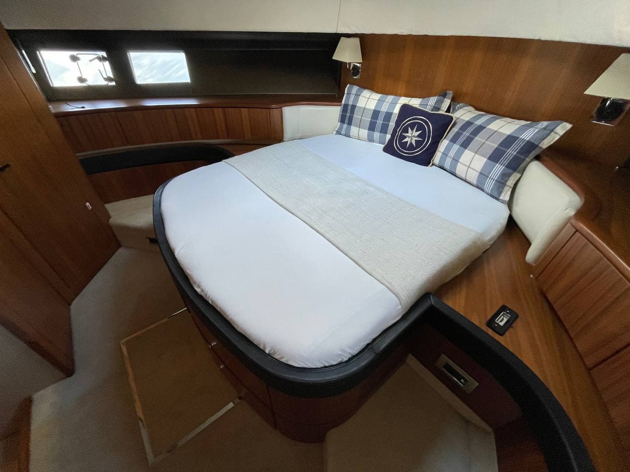 Fairline Squadron 78 view 73