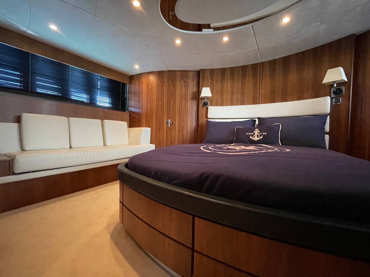 Fairline Squadron 78 view 80