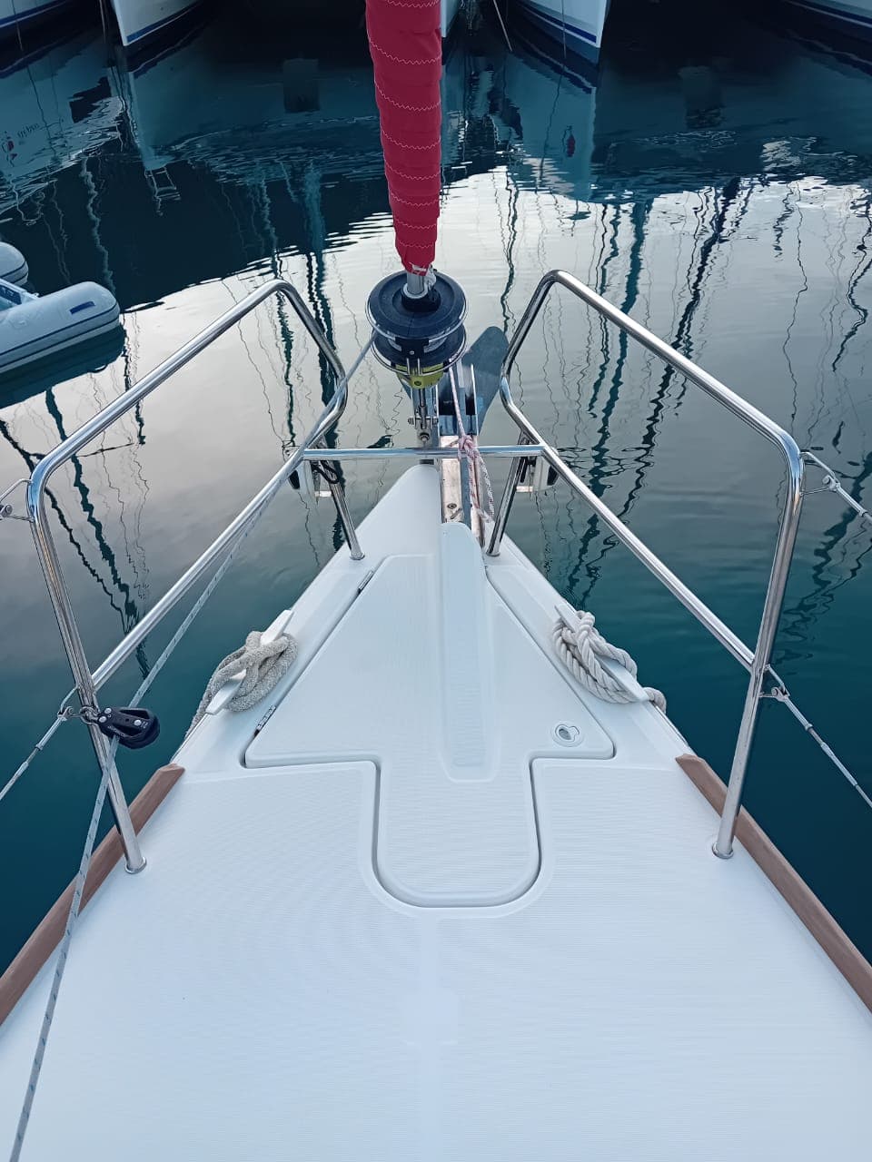 Jeanneau Sun Odyssey 389 view 13