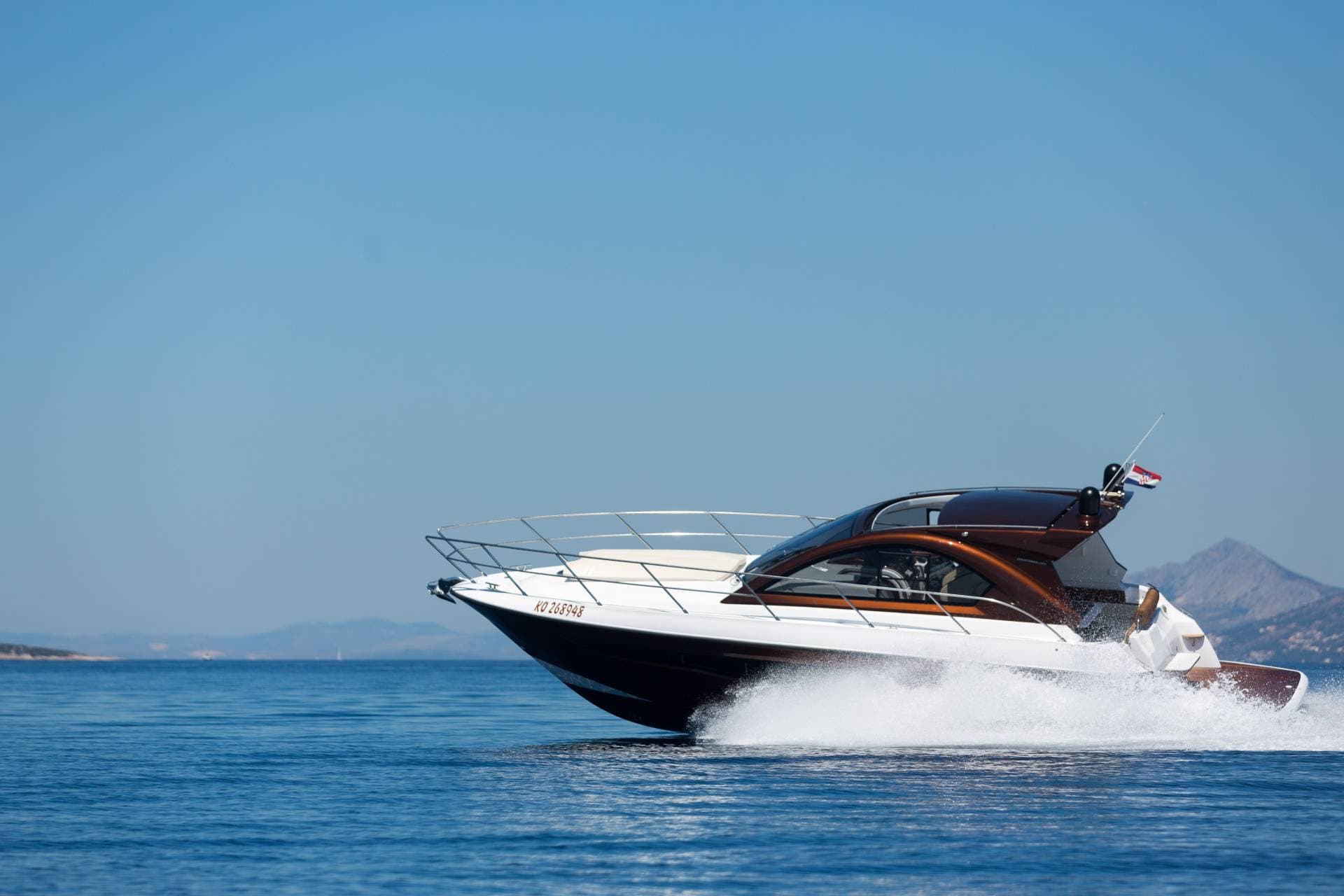 Pearlsea 40 HT Coupe view 17