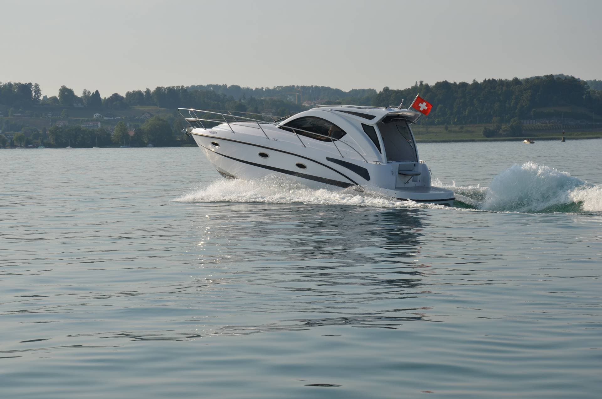Pearlesea 31 Coupe view 8