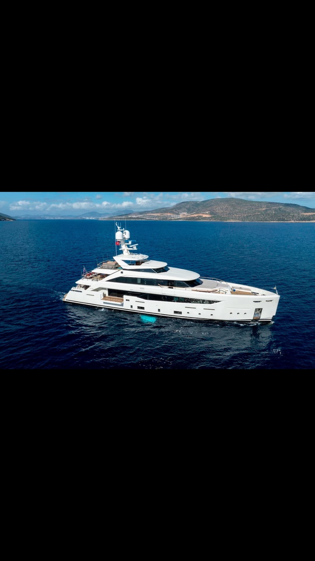 MONDOMARINE SF42 2015 Motor Yacht for Sale