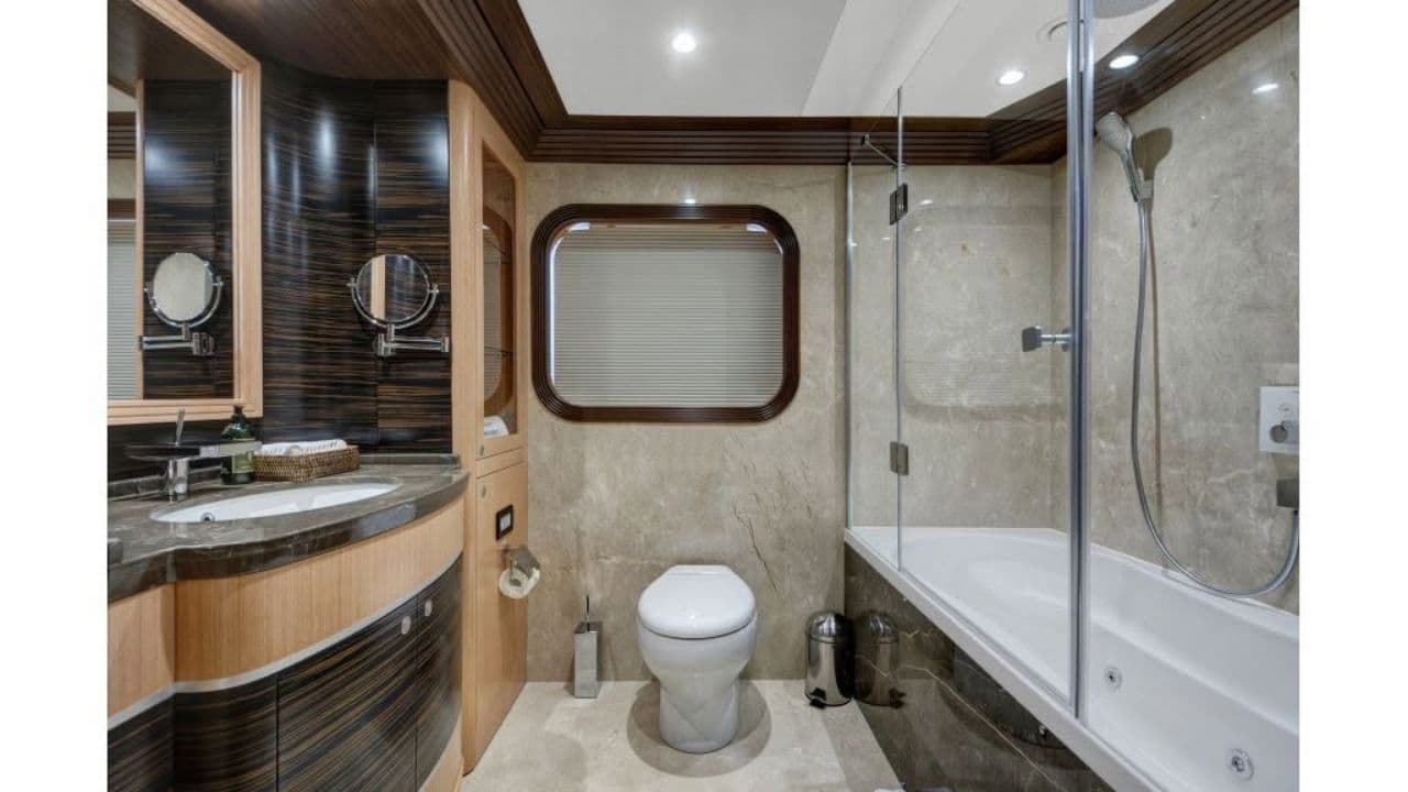 MEIRA view 60