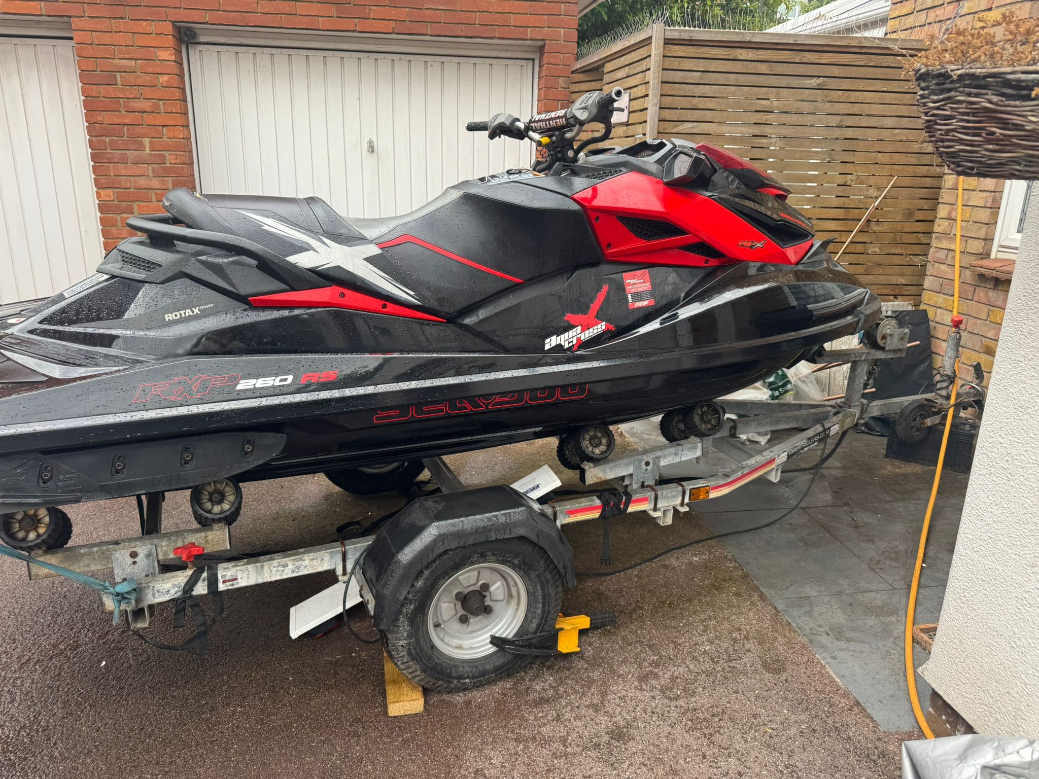 Sea-Doo RXP 260 view 2