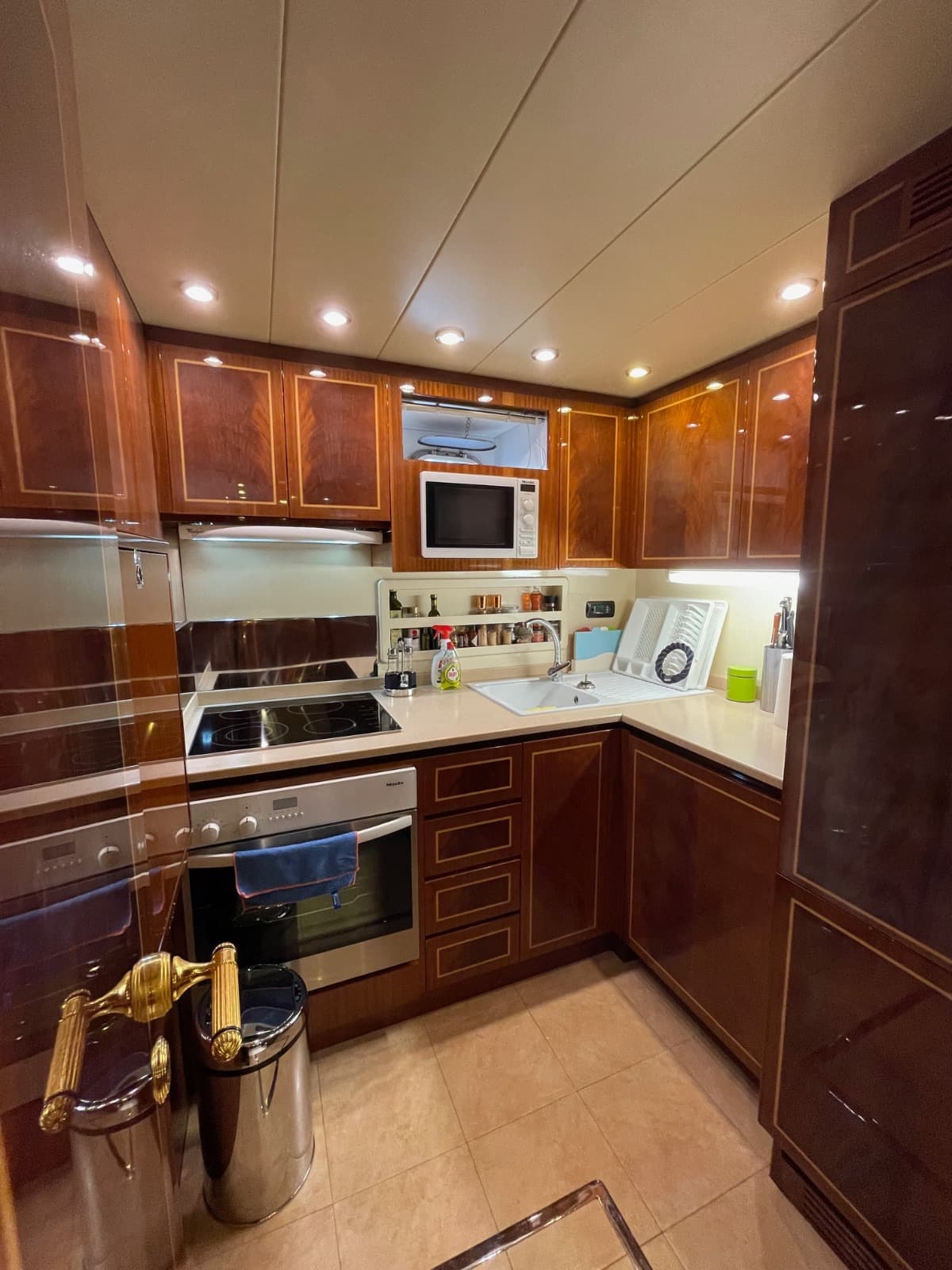 Mangusta 80 view 11