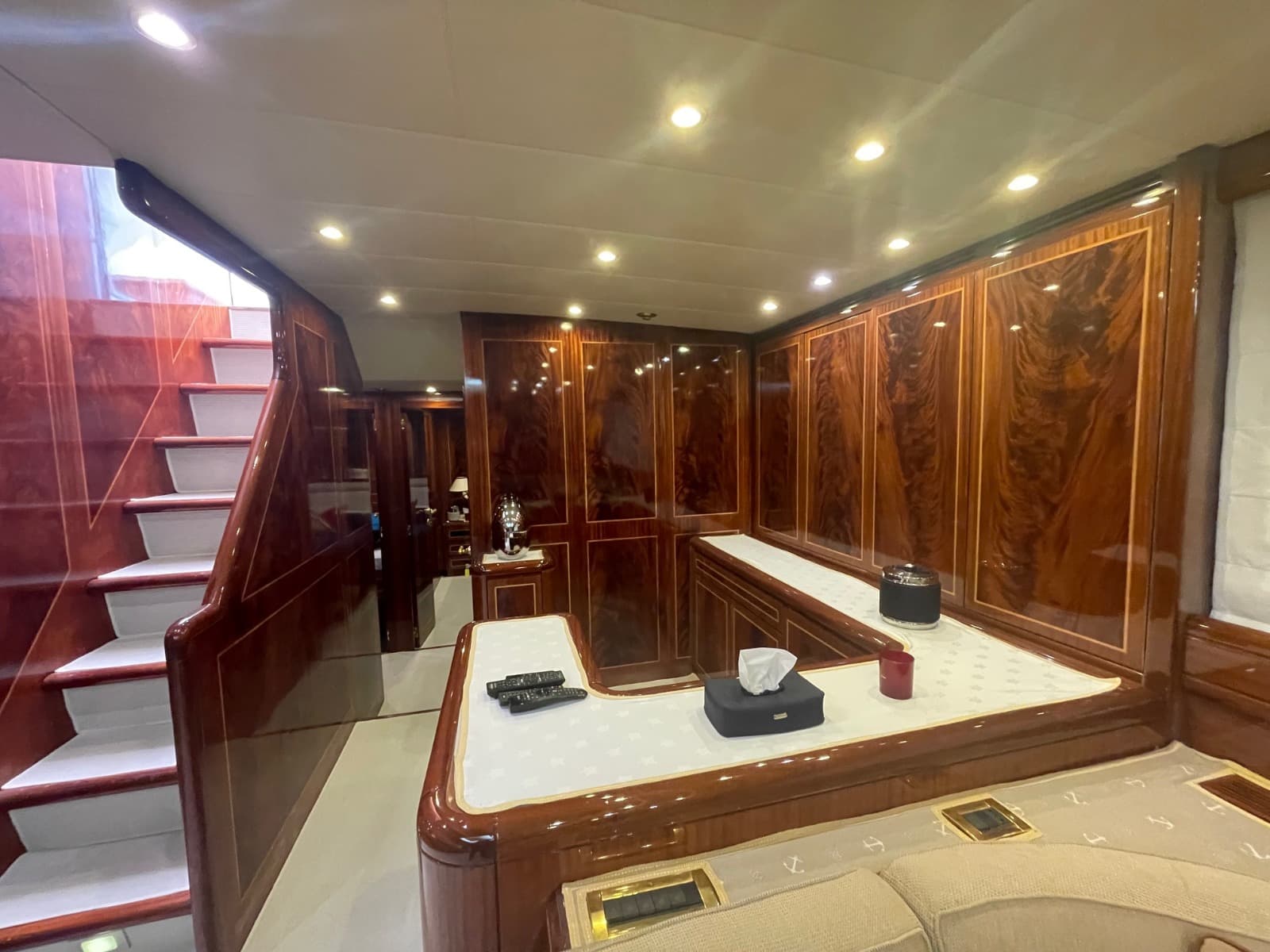 Mangusta 80 view 13