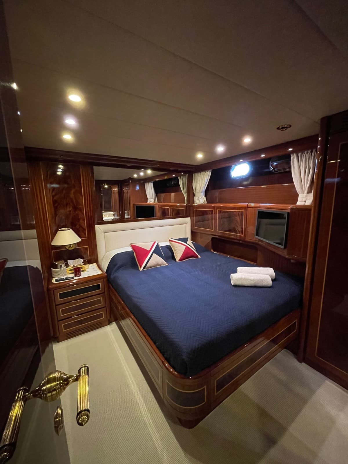 Mangusta 80 view 14