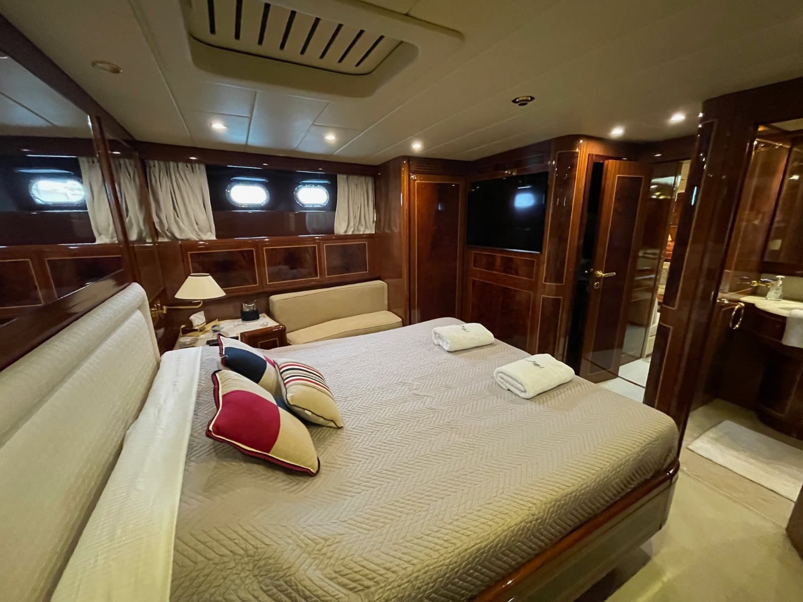 Mangusta 80 view 18