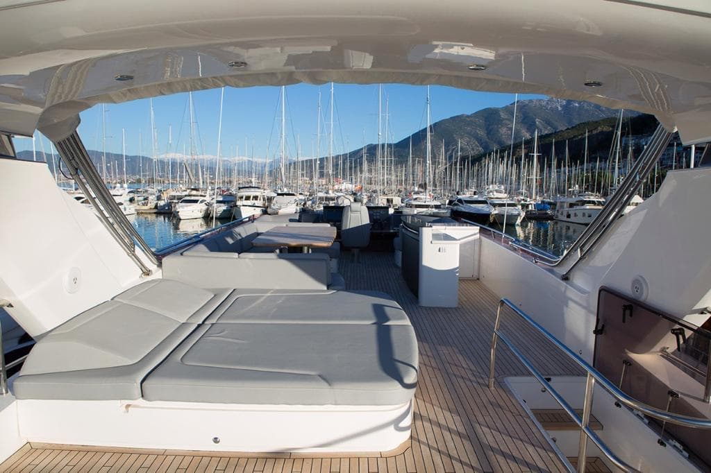 PRINCESS 82 view 16