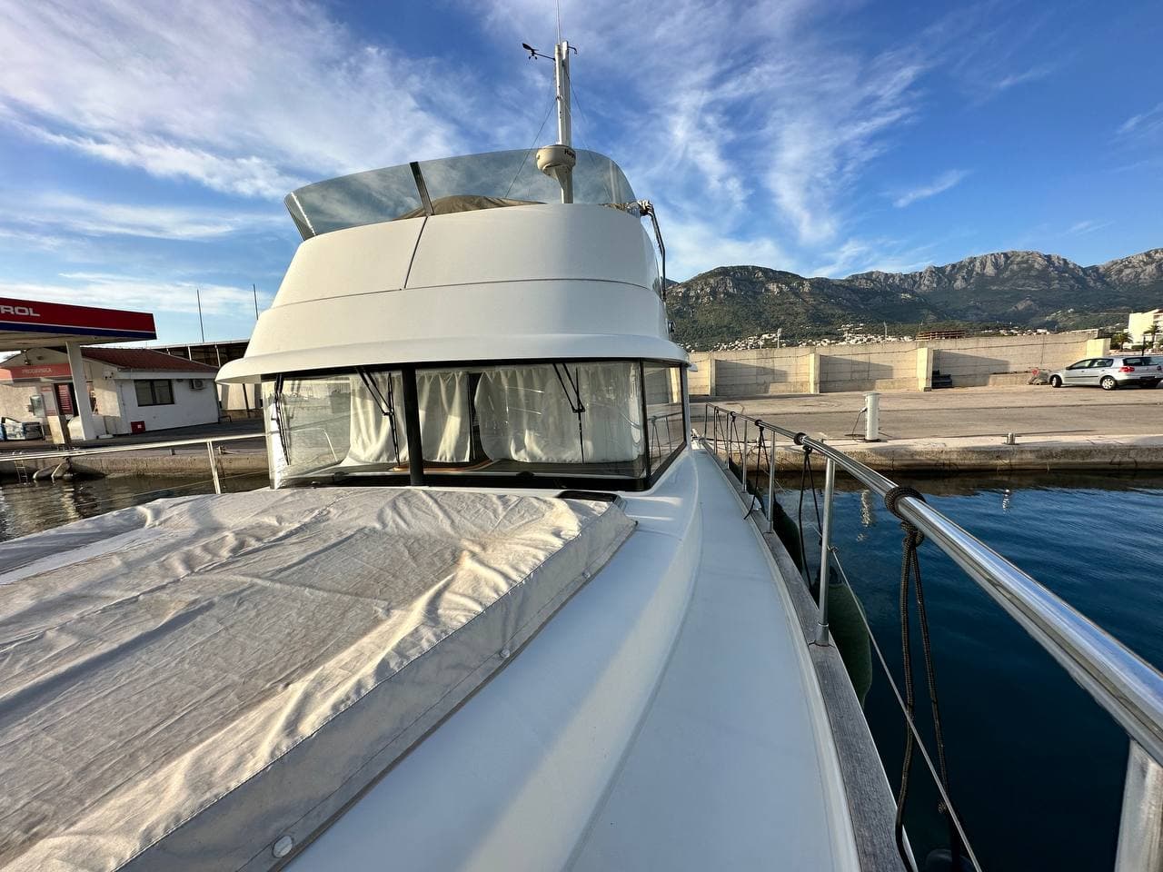 Beneteau Swift Trawler 44 for sale view 16
