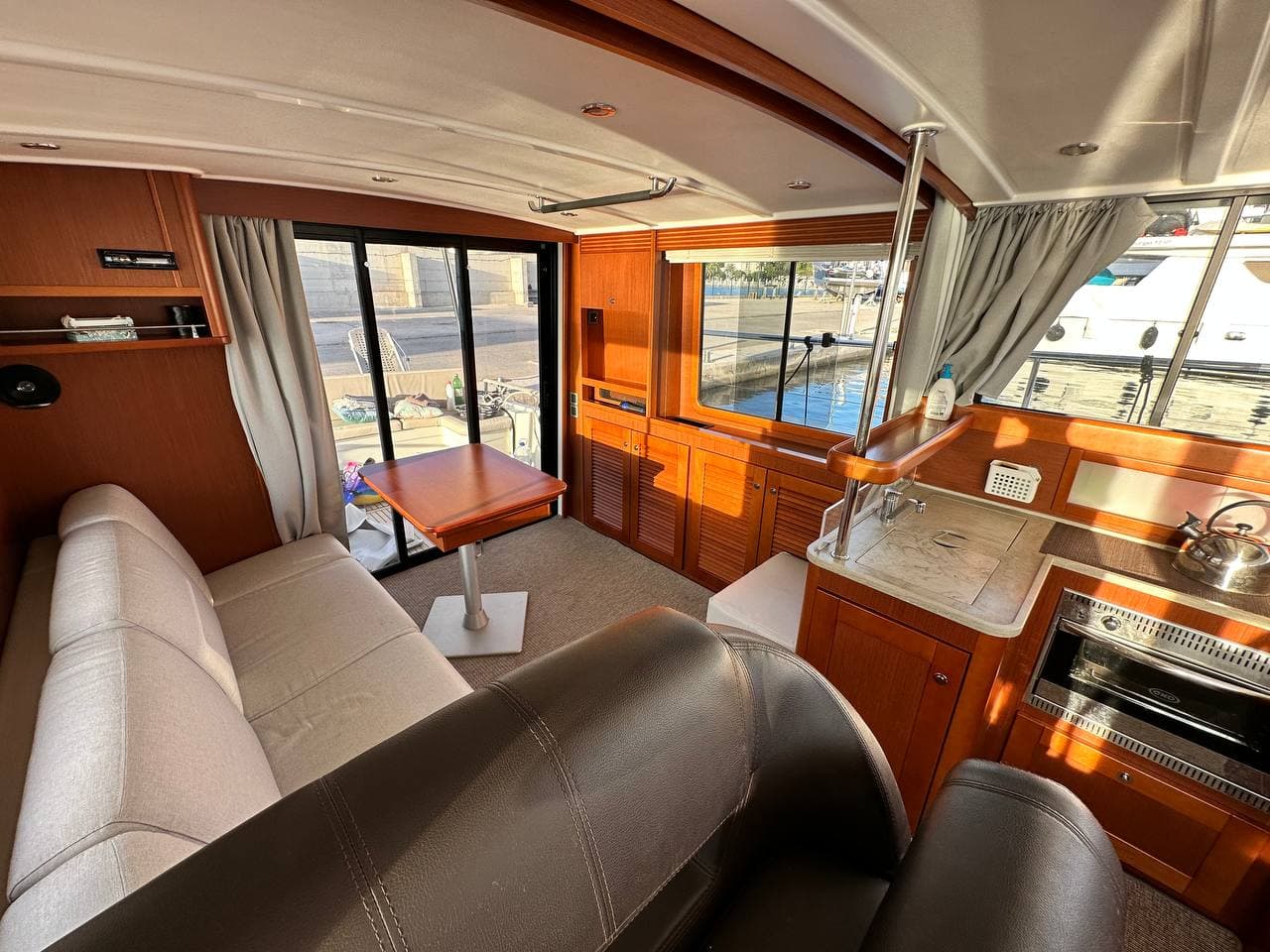 Beneteau Swift Trawler 44 for sale view 46