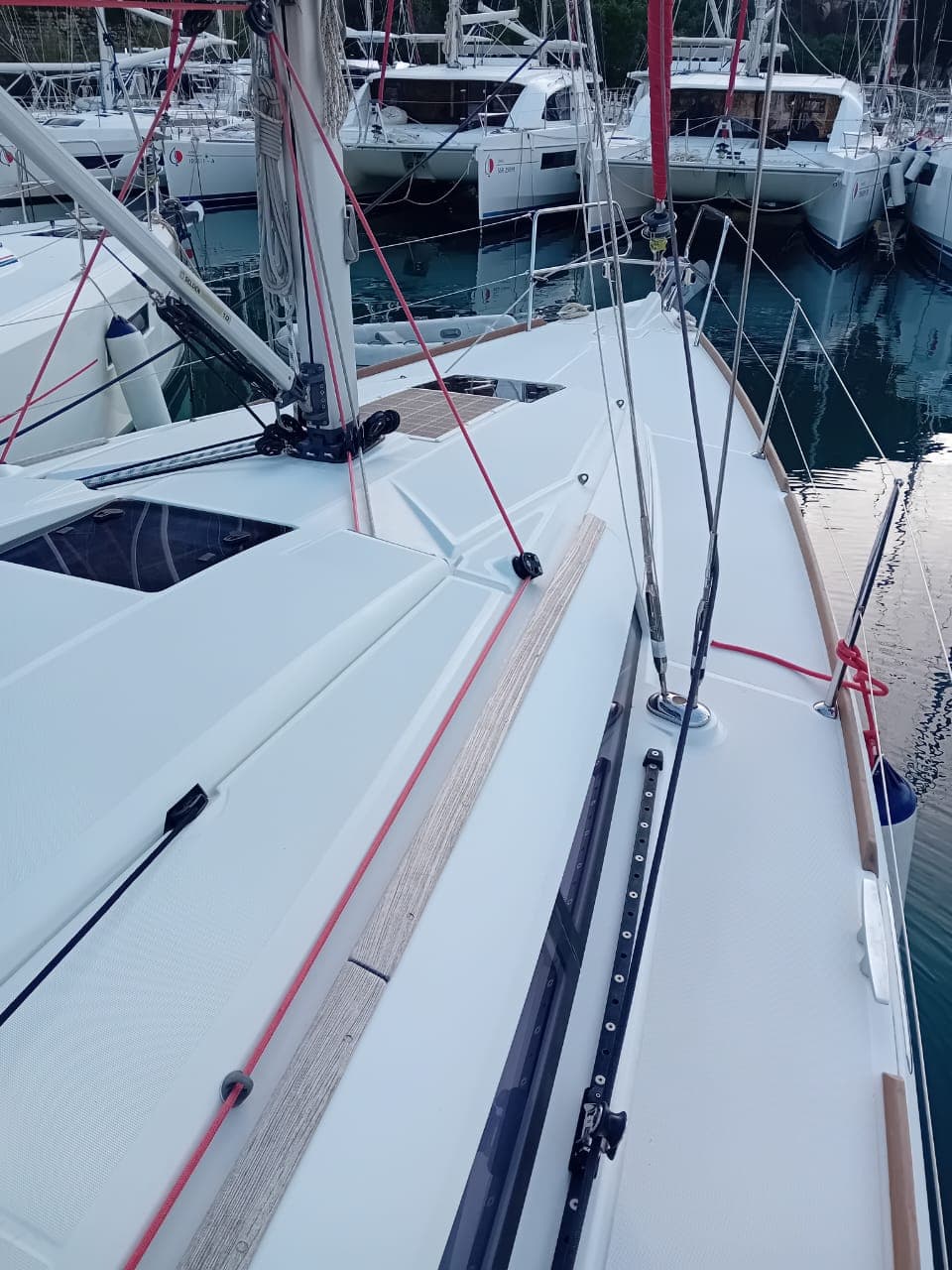 Jeanneau Sun Odyssey 389 view 14