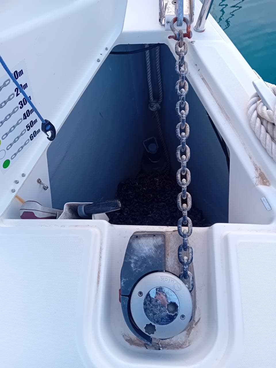 Jeanneau Sun Odyssey 389 view 16