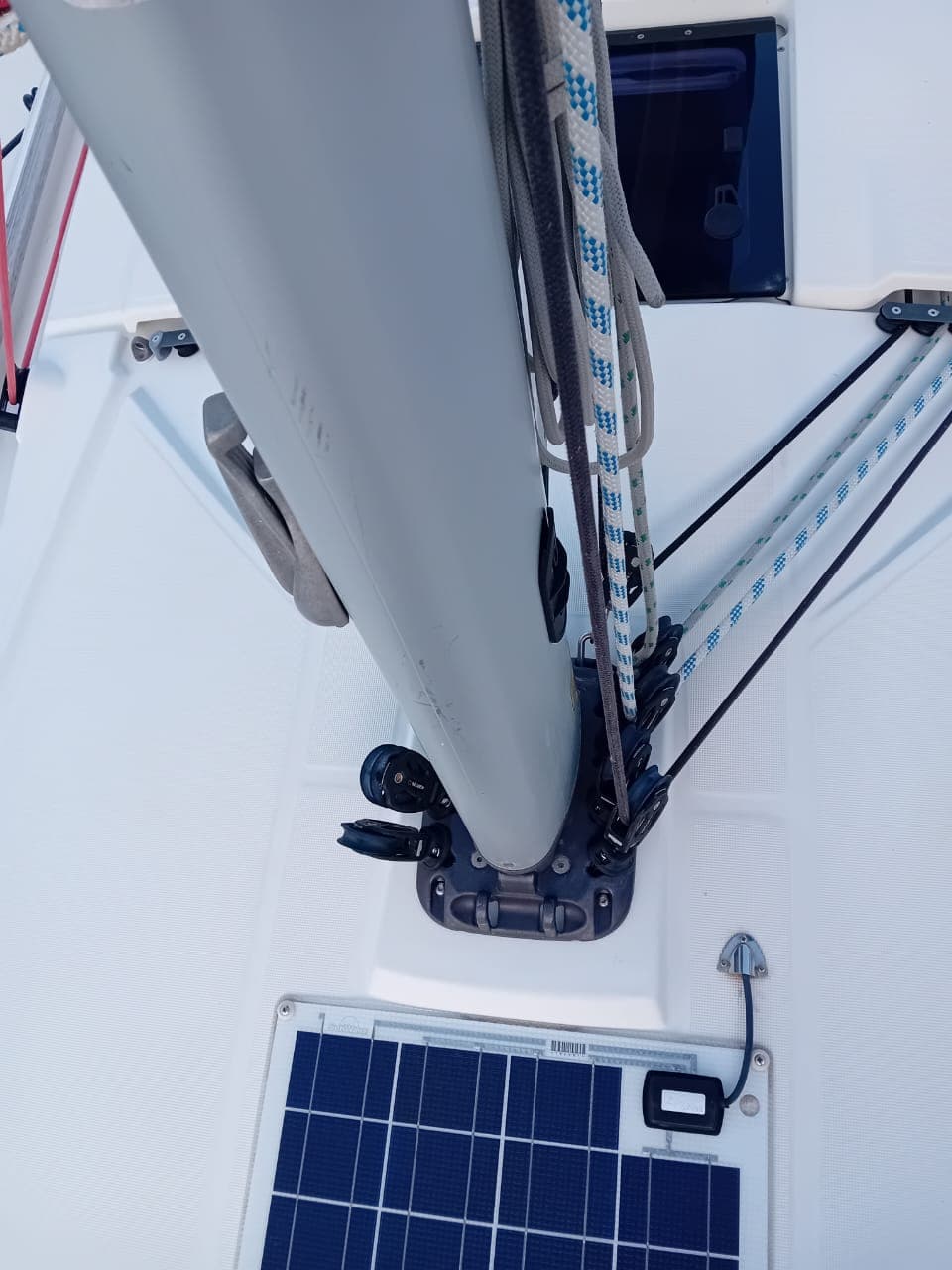 Jeanneau Sun Odyssey 389 view 17