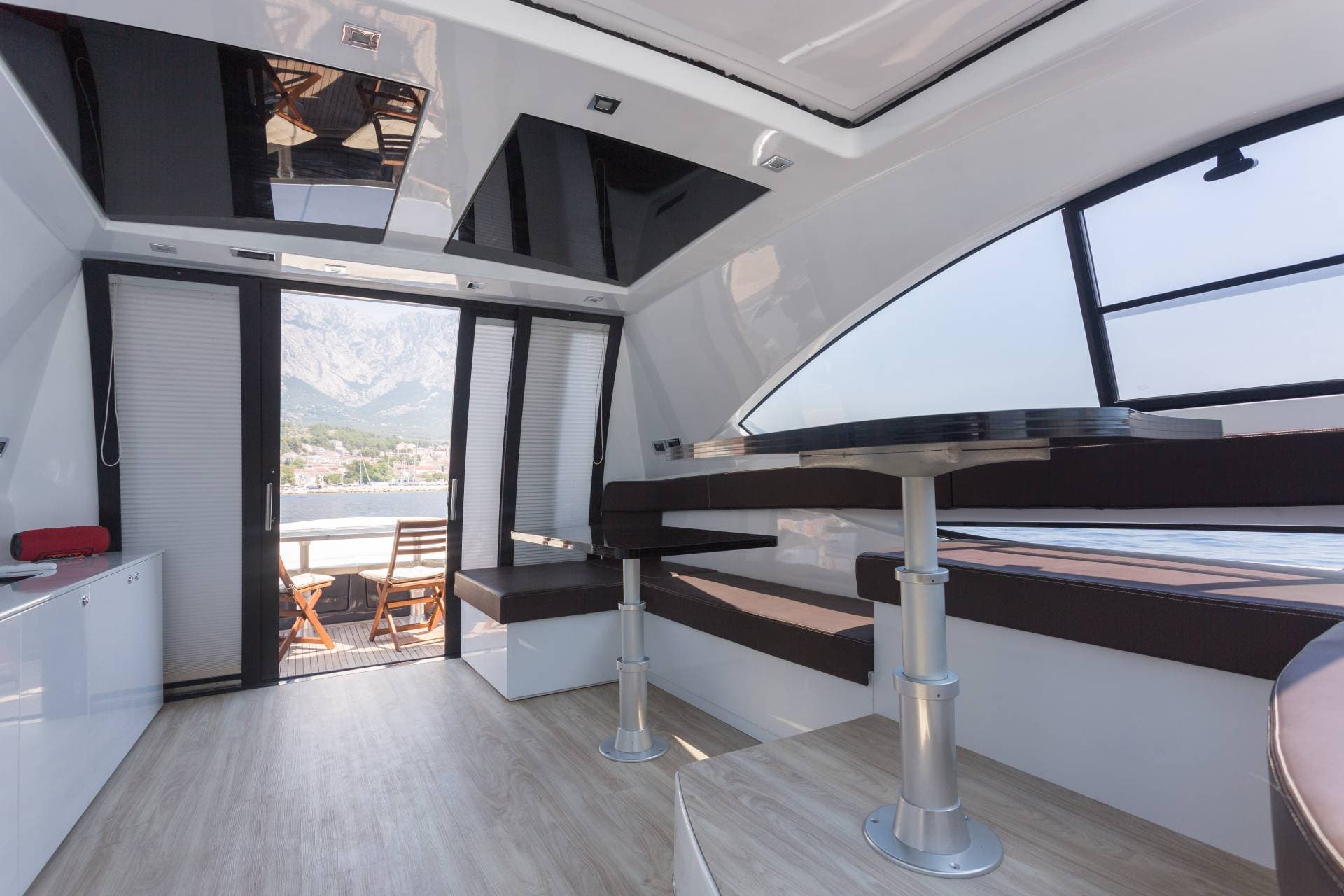 Pearlsea 56 Coupe view 29