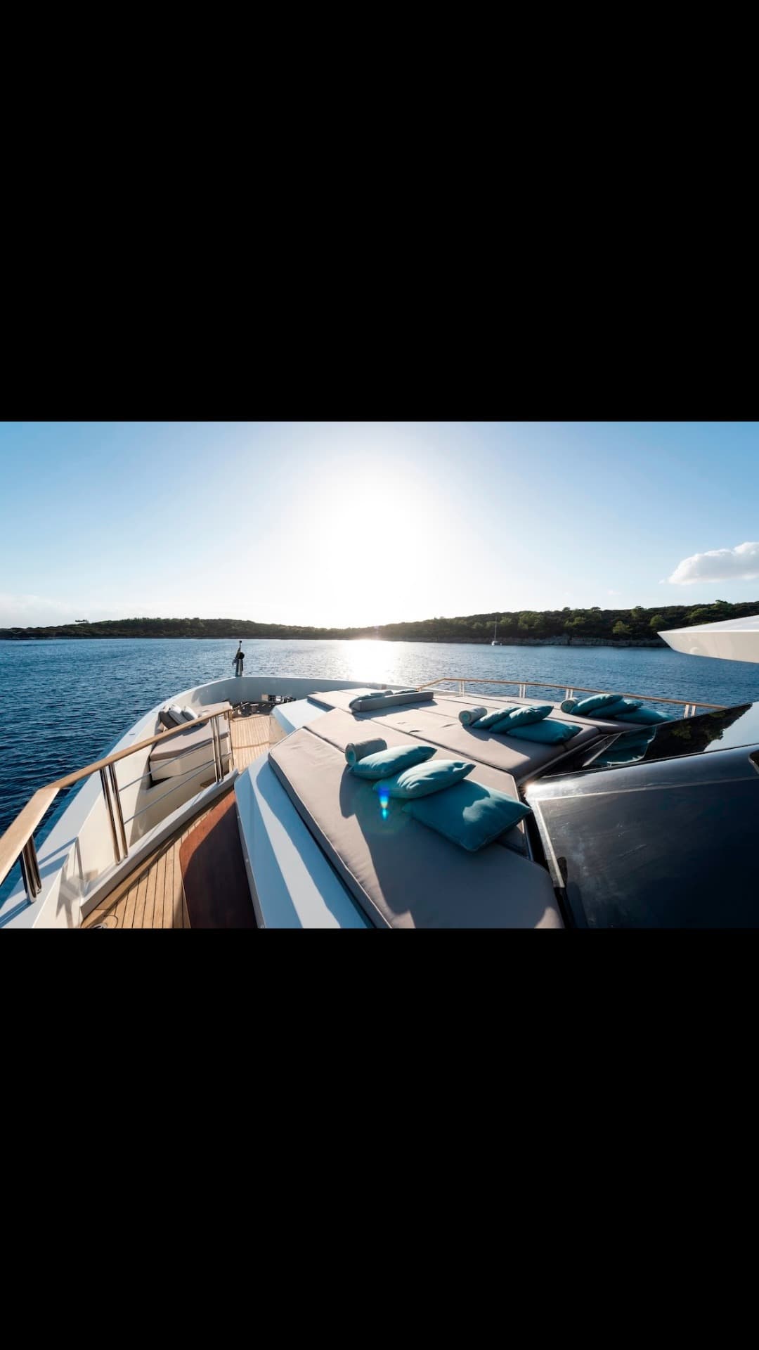 MONDOMARINE SF42 2015 Motor Yacht for Sale view 8