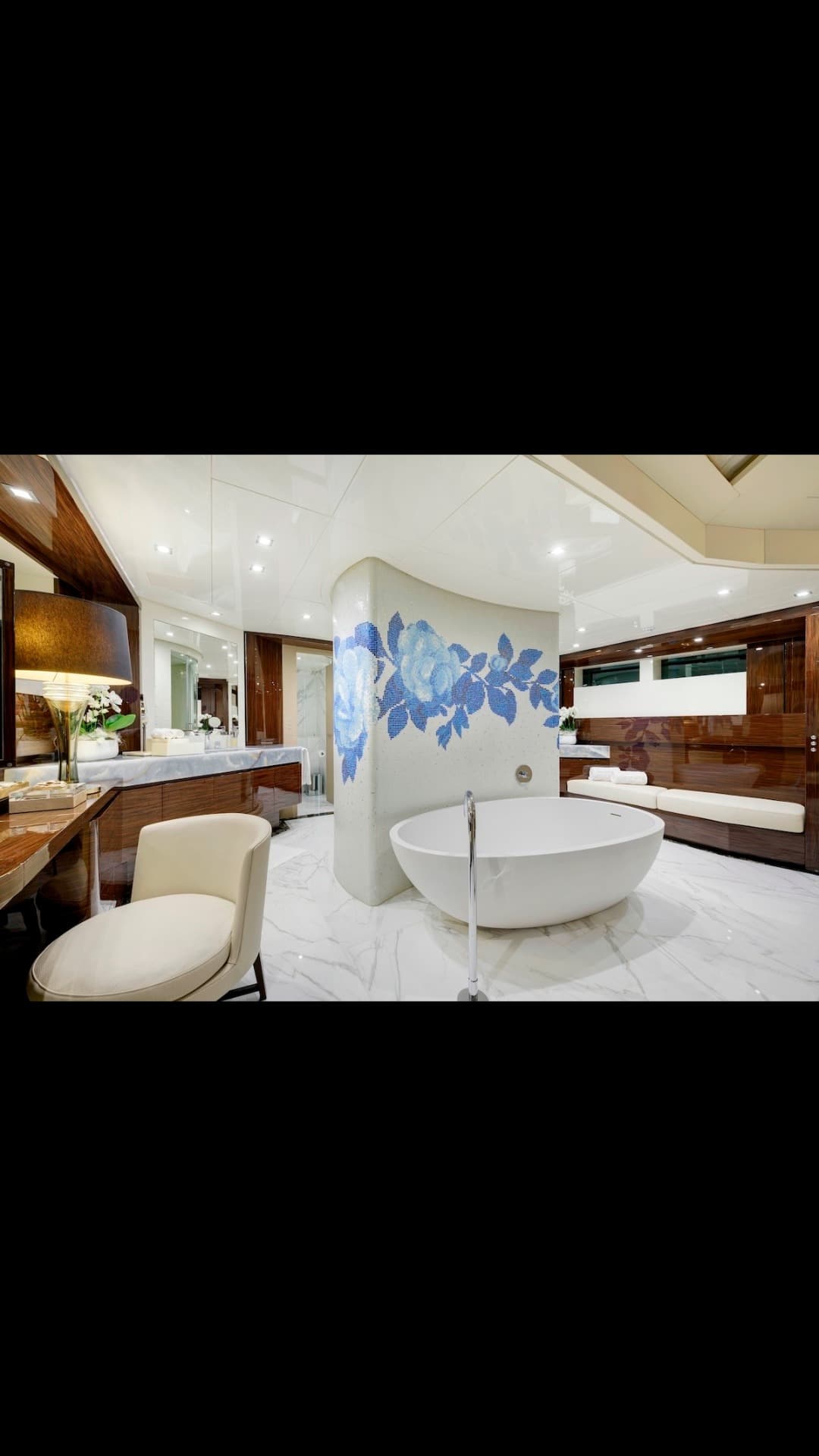 MONDOMARINE SF42 2015 Motor Yacht for Sale view 23