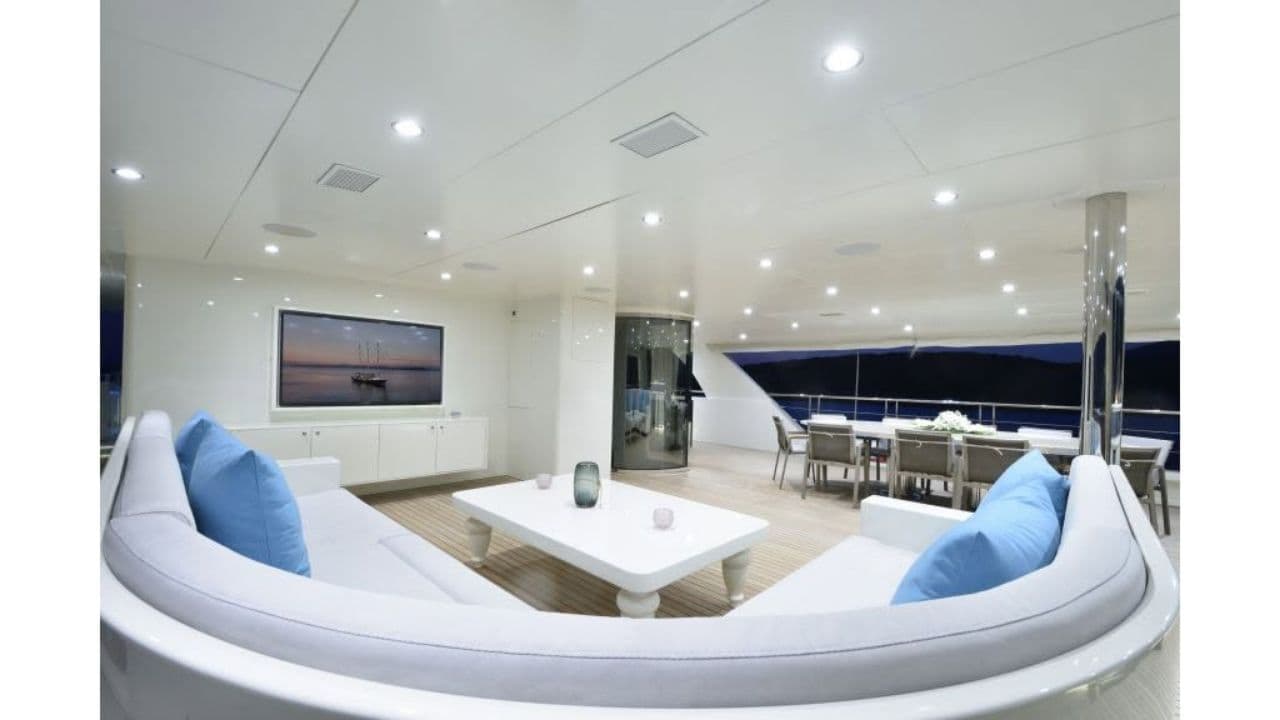 MEIRA view 28