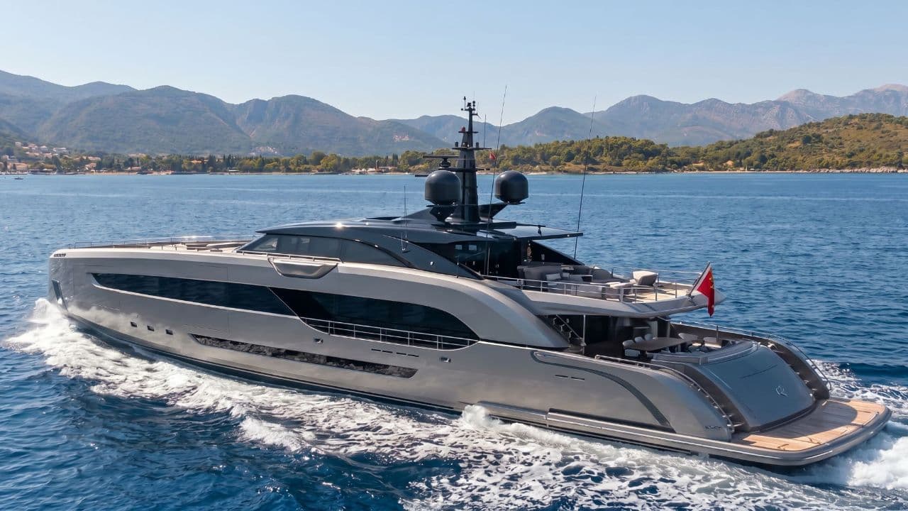 OPS-061 | 60M Custom Superyacht Project view 3